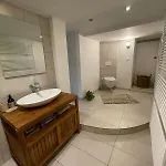Villa Spacious House Next Kirchberg-centre With Parking