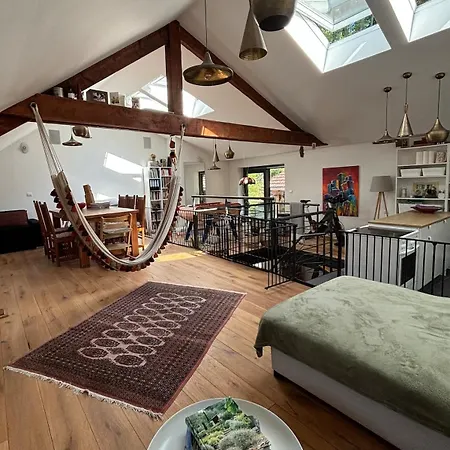 Spacious House Next Kirchberg-centre With Parking Βίλα