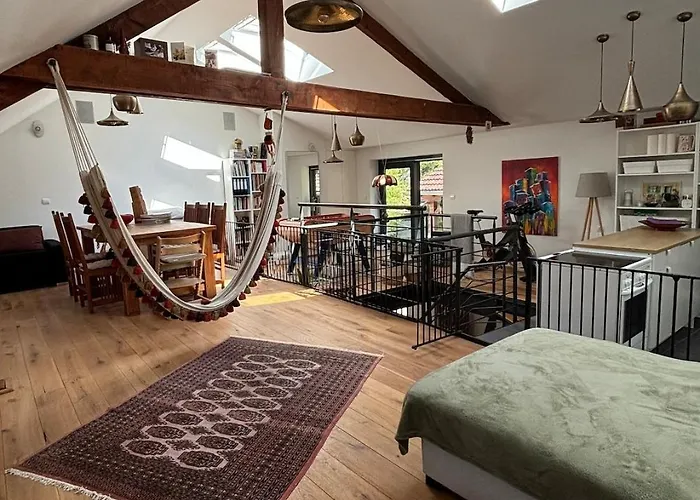 Spacious House Next Kirchberg-centre With Parking Βίλα