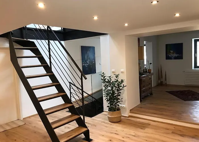 Villa Spacious House Next Kirchberg-centre With Parking *