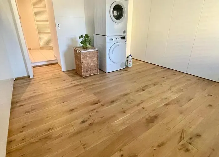 Spacious House Next Kirchberg-centre With Parking Luxemburgo